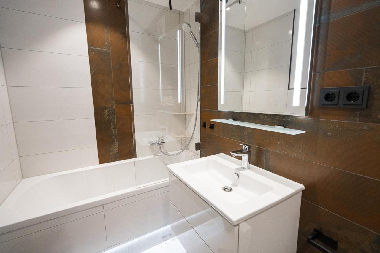Stylisches Apartment Im Herzen Von Dresden + Parkplatz + Netflix + Self Check-In Exteriör bild